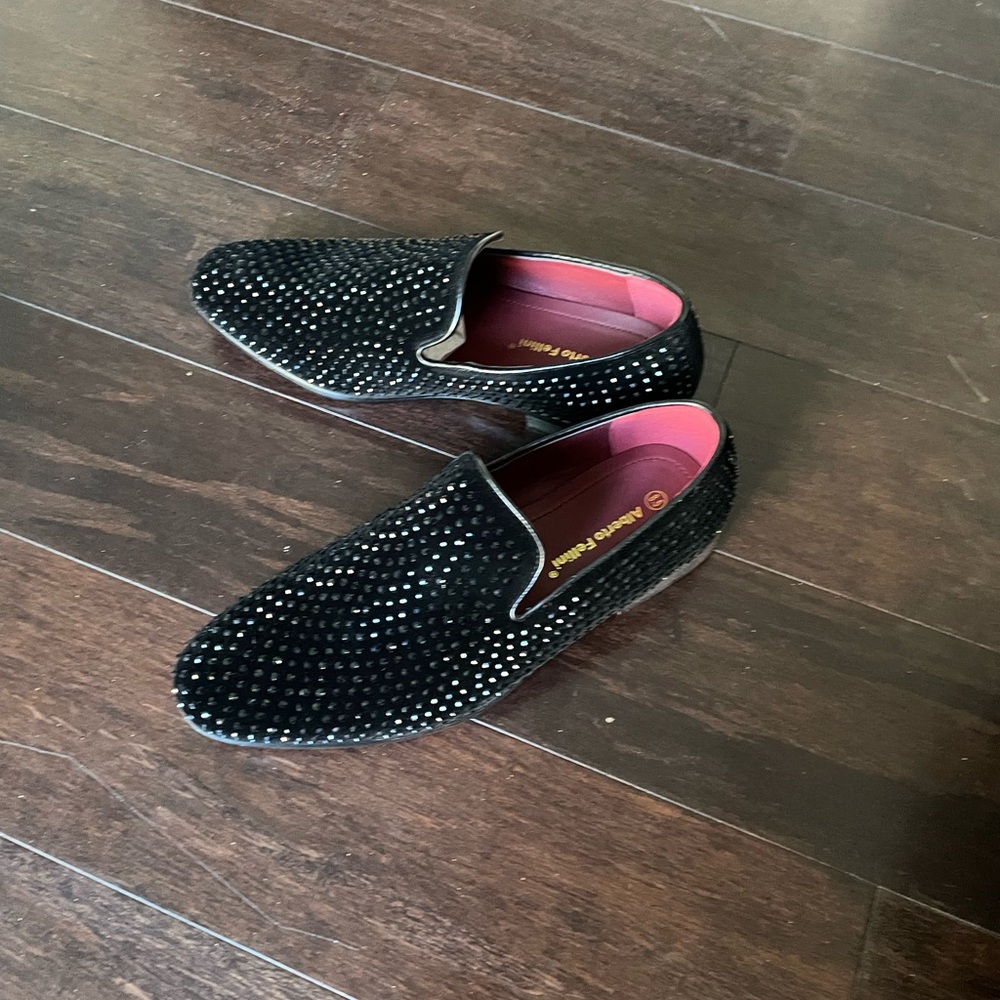Tuxedo shoes